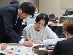 デジタル経営学科１年生が株式会社マエザワ様による『マネジメントの特別講座』を受講しました☆Ｖｏｌ.４ class=