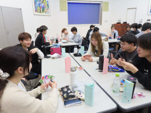 デジタル経営学科１年生・２年生の『交流会』を開催しました！ class=