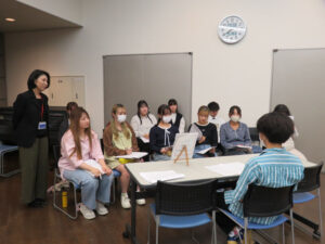 こども保育科3年生が『施設実習報告会』を開催しました! class=