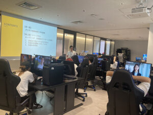 デジタル経営学科1年生がデジタル体験ラボにて「生成AI基礎とデジタル技術体験会」の特別講座を受講しました☆ class=